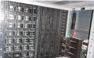 图5配电盘分隔板 图5配电盘分隔板